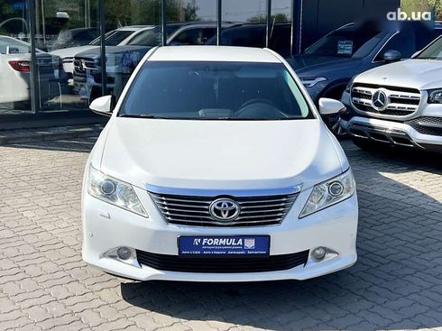Toyota Camry 2013 - фото 5