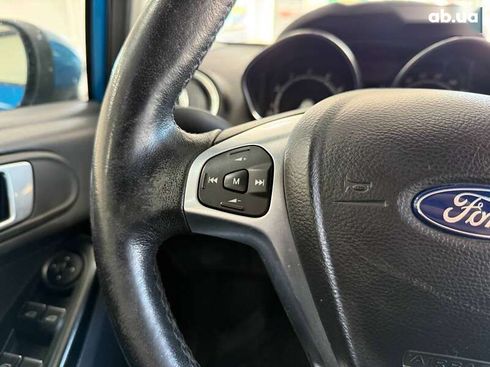 Ford Fiesta 2015 - фото 22
