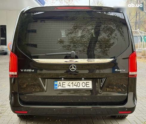 Mercedes-Benz V-Класс 2020 - фото 12