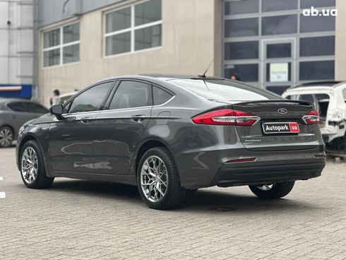 Ford Fusion 2019 серый - фото 6