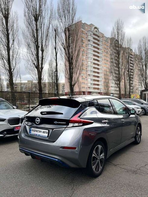 Nissan Leaf 2019 - фото 13