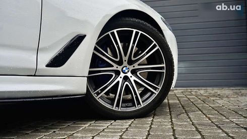 BMW 5 серия 2018 - фото 24