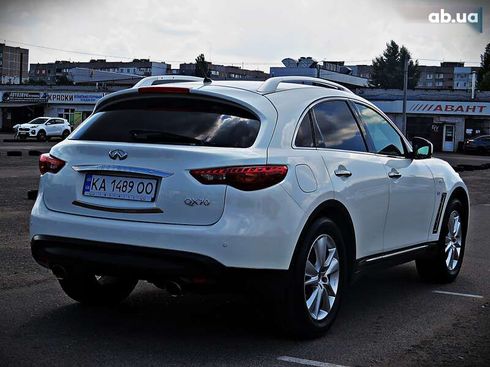 Infiniti QX70 2013 - фото 3