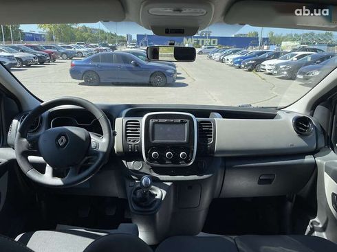 Renault Trafic 2019 - фото 16