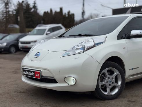 Nissan Leaf 2014 белый - фото 2