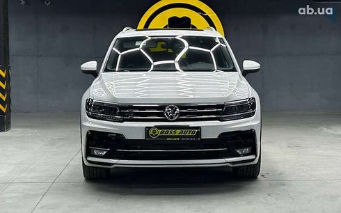 Volkswagen Tiguan 2020 - фото 2