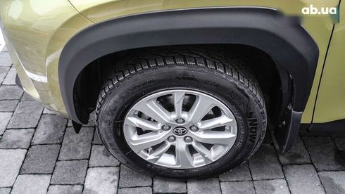 Toyota Yaris Cross 2022 - фото 11