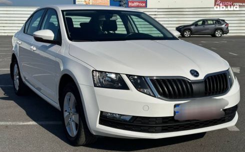 Skoda Octavia 2018 белый - фото 9