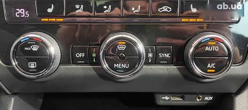 Skoda Octavia 2017 - фото 21