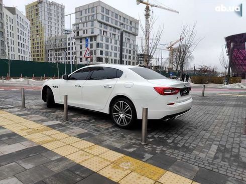 Maserati Quattroporte 2013 - фото 12