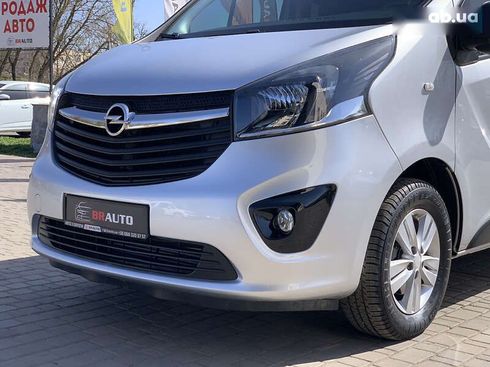 Opel Vivaro 2017 - фото 11