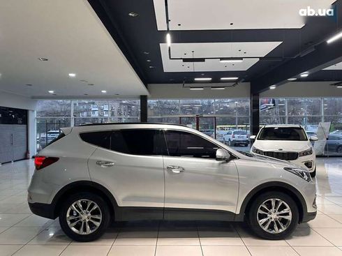 Hyundai Santa Fe 2017 - фото 7