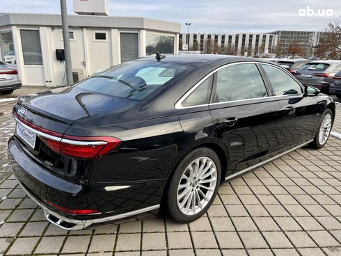 Audi A8 2018 - фото 24