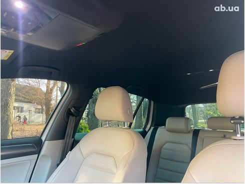 Volkswagen e-Golf 2018 белый - фото 59