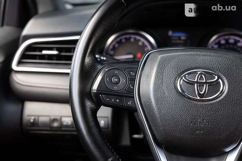 Toyota Camry 2017 - фото 19