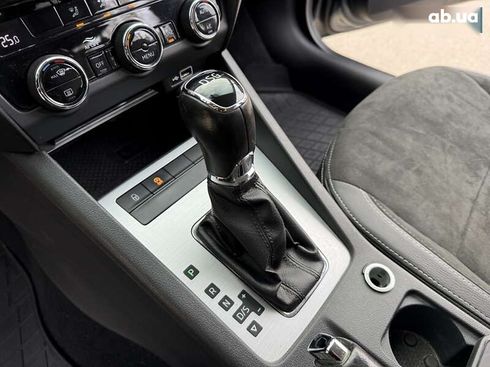 Skoda Octavia 2018 - фото 23