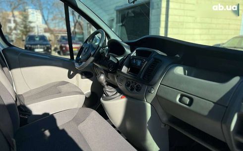 Opel Vivaro 2014 - фото 20