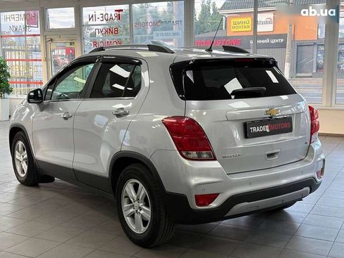 Chevrolet Tracker 2017 - фото 13