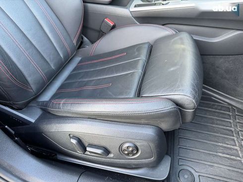 Audi A4 2020 - фото 19