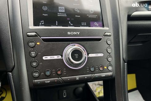 Ford Fusion 2016 - фото 16