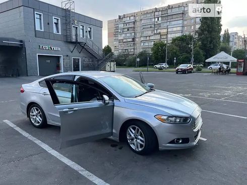Ford Fusion 2015 серебристый - фото 3
