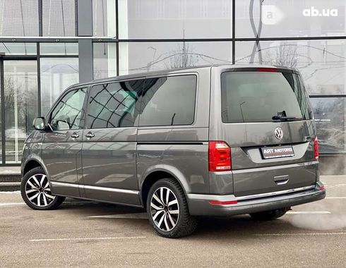 Volkswagen Multivan 2017 - фото 7
