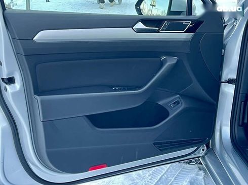Volkswagen Passat 2018 - фото 20