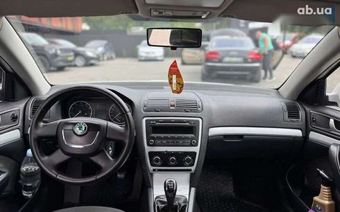 Skoda Octavia 2011 - фото 11