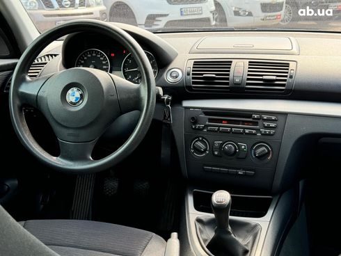 BMW 1 серия 2007 серый - фото 26
