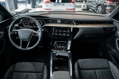 Audi Q8 e-tron 2023 синий - фото 9