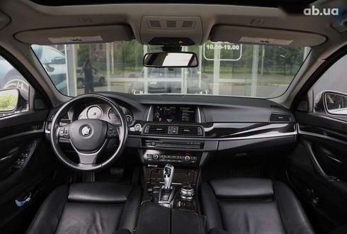BMW 5 серия 2015 - фото 10