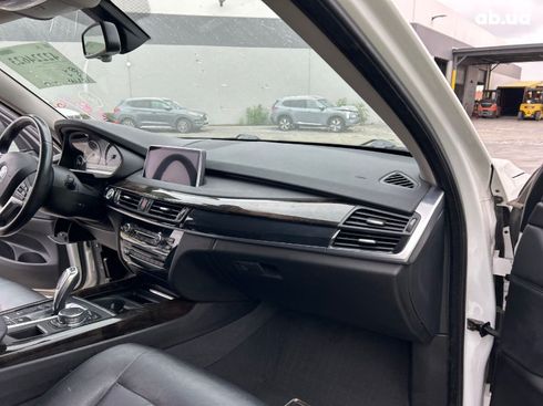 BMW X5 2016 белый - фото 10