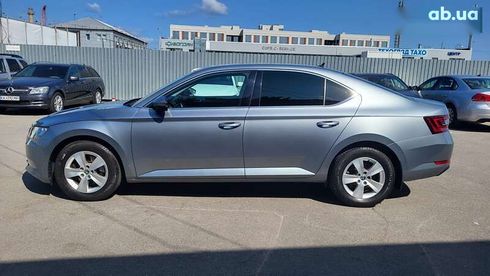 Skoda Superb 2019 - фото 27