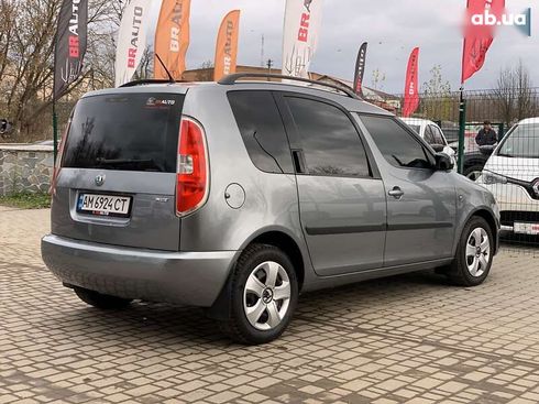 Skoda Roomster 2011 - фото 13