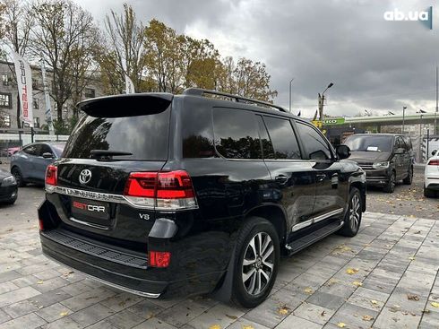 Toyota Land Cruiser 2016 - фото 13
