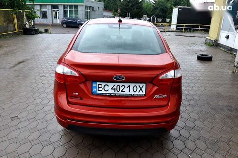 Ford Fiesta 2018 - фото 8