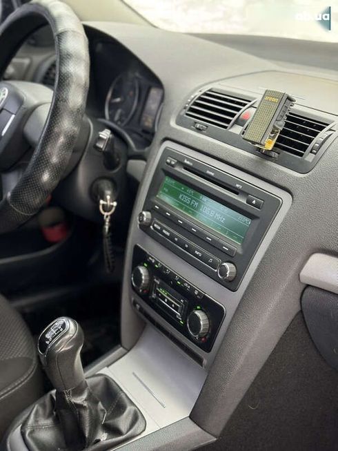 Skoda Octavia 2012 - фото 15