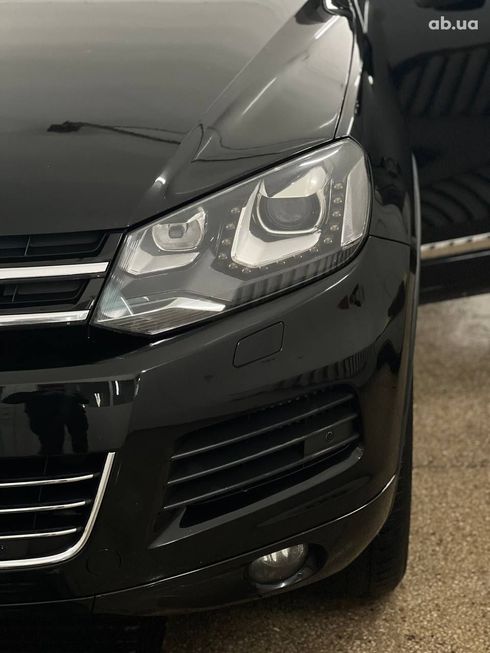 Volkswagen Touareg 2012 черный - фото 5