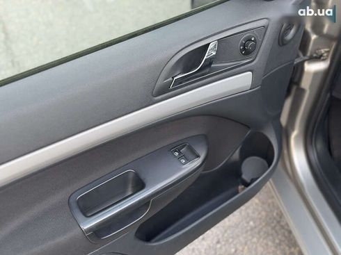 Skoda Octavia 2012 - фото 26