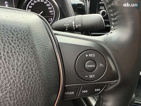 Toyota Camry 2021 - фото 27