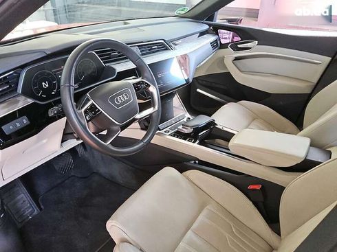 Audi E-Tron 2021 - фото 3