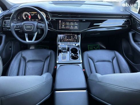 Audi Q7 2021 - фото 18
