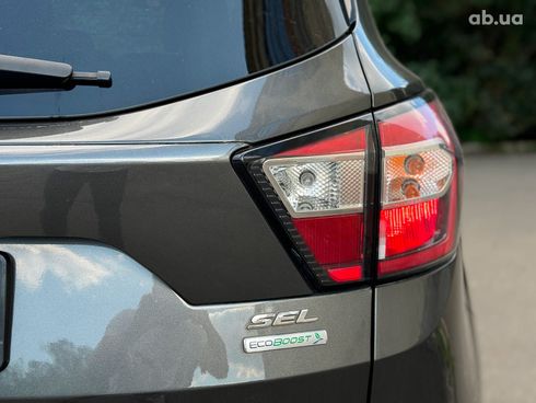 Ford Escape 2018 серый - фото 11
