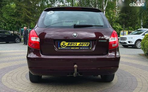 Skoda Fabia 2012 - фото 6
