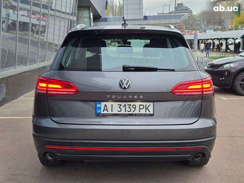 Volkswagen Touareg 2021 - фото 9