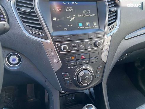 Hyundai Santa Fe 2017 - фото 17