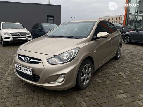 Hyundai Accent 2011 - фото 3