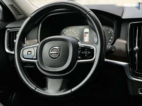 Volvo V90 Cross Country 2017 - фото 18