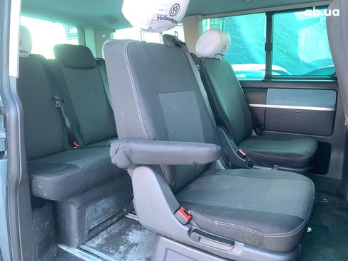 Volkswagen Multivan 2007 серый - фото 14