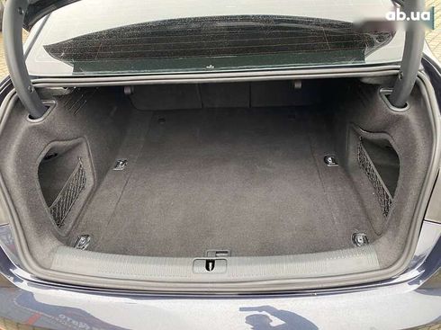 Audi A4 2016 - фото 27